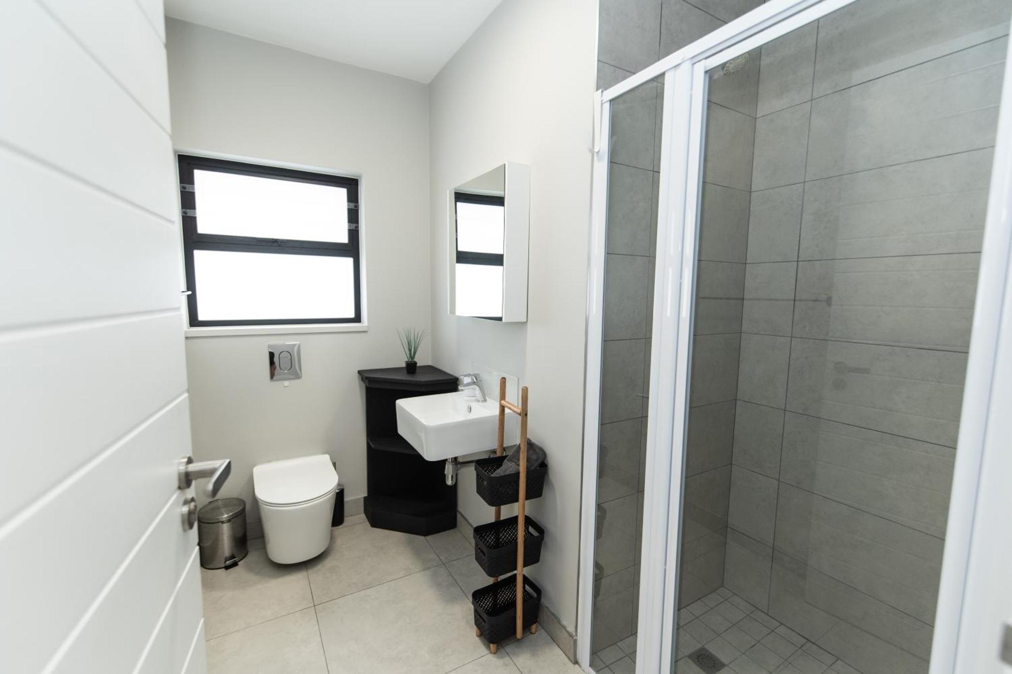 Cozy Modern Apartment At Bellamare Порт Елизабет Екстериор снимка