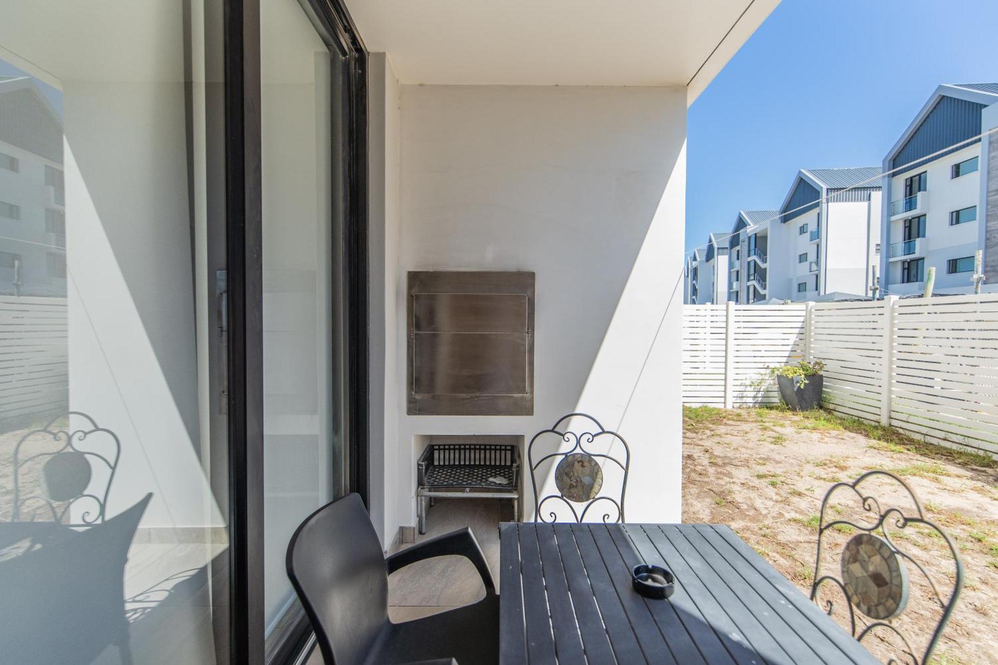 Cozy Modern Apartment At Bellamare Порт Елизабет Екстериор снимка