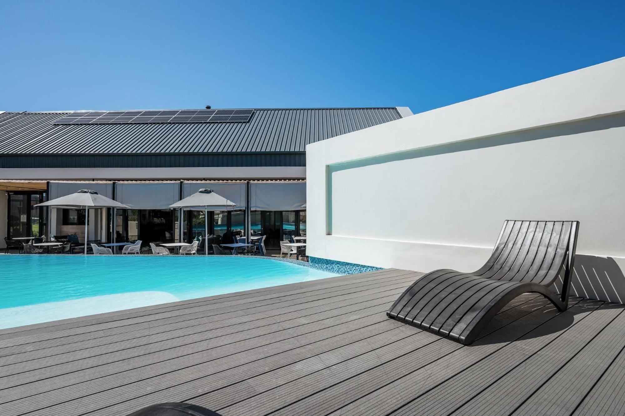 Cozy Modern Apartment At Bellamare Порт Елизабет Екстериор снимка