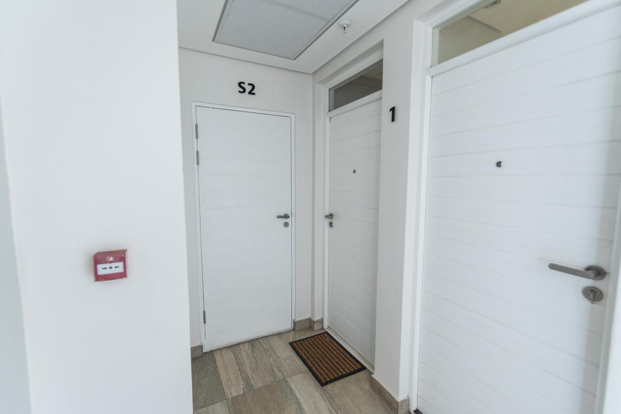 Cozy Modern Apartment At Bellamare Порт Елизабет Екстериор снимка